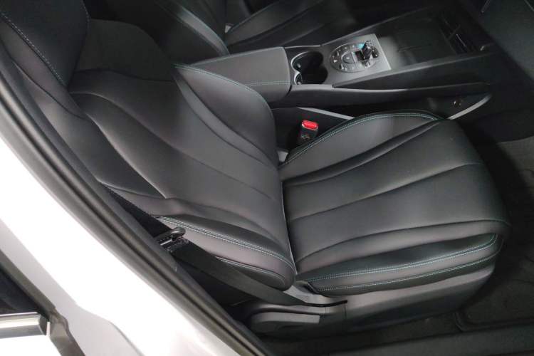 Used BYD Seal 06 New Energy 2025 DM-i Smart Drive 80KM Luxury Model
