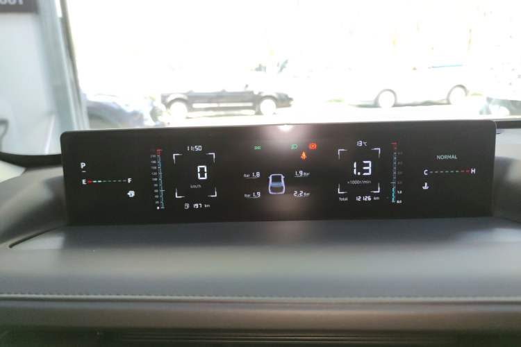 Used Changan Eado 2025 Blue Whale 1.5T 500Bar Prestige Model