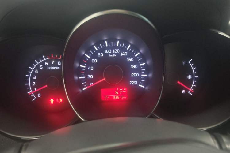 Used Kia K2 2015 Sedan 1.4L MT GLS