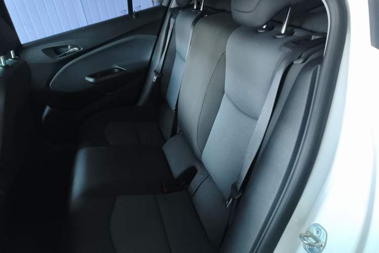 Used Chevrolet Cruze 2017 1.5L Automatic Pioneer Sunroof Edition
