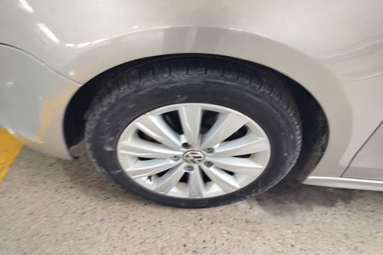 Used Volkswagen Sagitar 2014 Revised Version 1.4TSI Automatic Luxury Edition