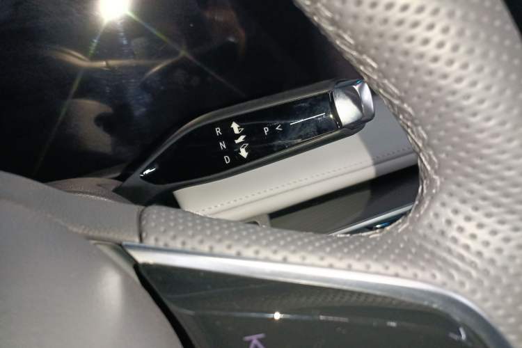 Used Buick GL8 2025 Lu Zun Deluxe Edition
