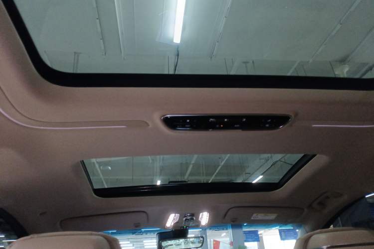 Used Buick Century 2023 2.0T Seven-Seater Deluxe Edition
