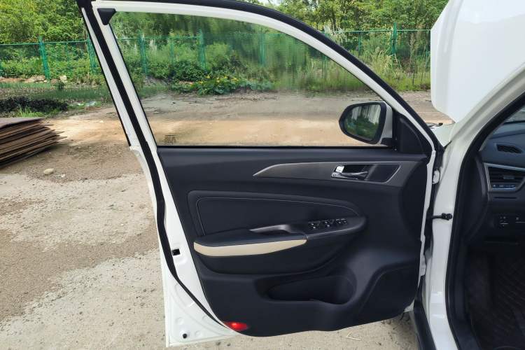 Used Changan CS35 2017 1.6L Automatic Luxury Model
