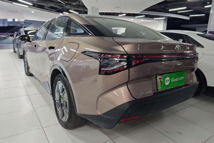 Used Toyota bZ3 2023 616 km Long-Range Premium
