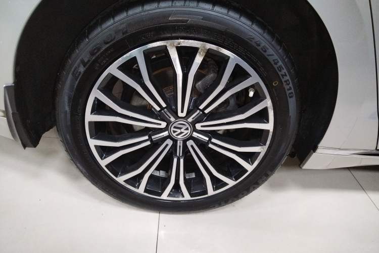 Used Volkswagen Phideon 2016 380TSI Two-Wheel-Drive Supreme Edition
