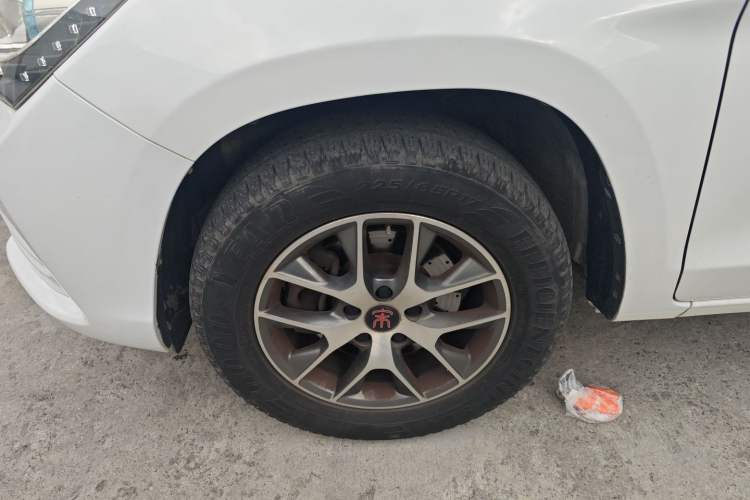 Used BYD Song 2017 Gaishi Upgrade Edition 1.5TID Automatic Luxury Model
