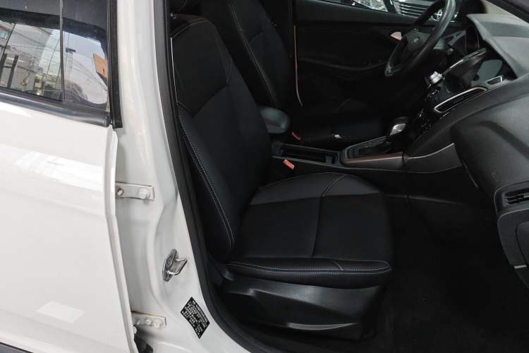 Used Ford Focus 2015 Hatchback 1.6L Automatic Comfort Model