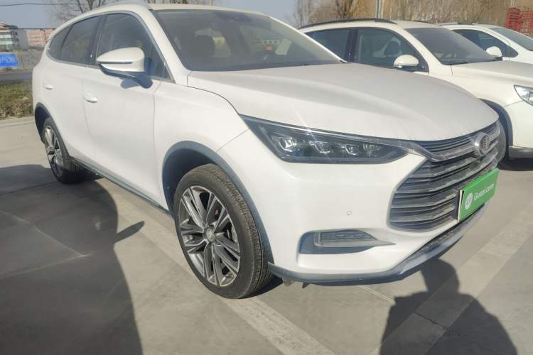 Used BYD Tang 2019 2.0T Automatic SmartConnect Luxury Version 5 Seats China VI Standard