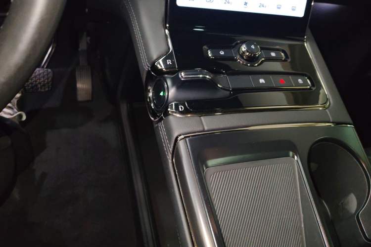 Used Nio ES8 2020 415 km Range 6-Seater Version
