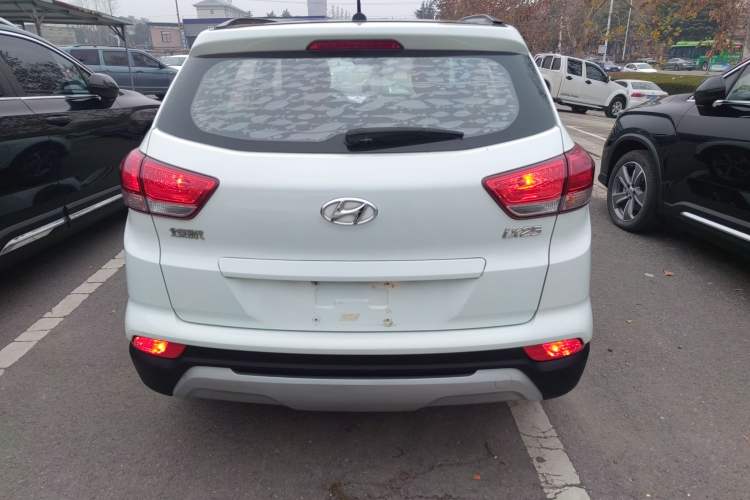 Used Hyundai ix25 2017 1.6L Automatic Smart Version
