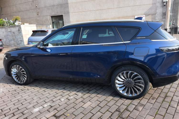 Used VOYAH FREE 2022 Four-Wheel Drive Ultra-Long Range Pure Electric Version
