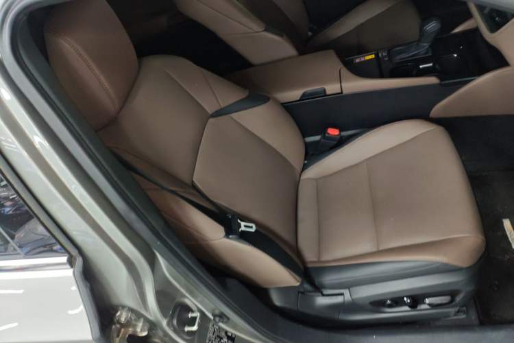 Used Lexus ES 2025 200 Premium Edition