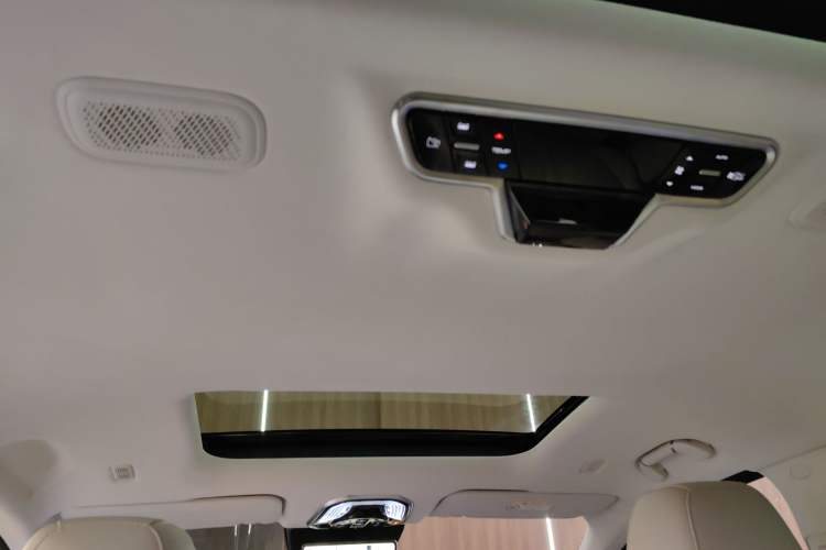 Used Wey Gaoshan 2023 Four-Wheel-Drive Executive Extended Version
