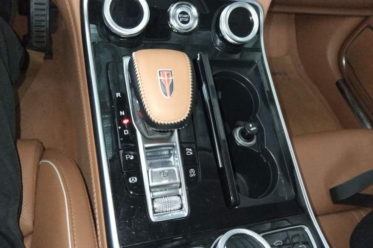 Used Hongqi H9 2020 Revised Version 2.0T Smart Connect Flagship Edition
