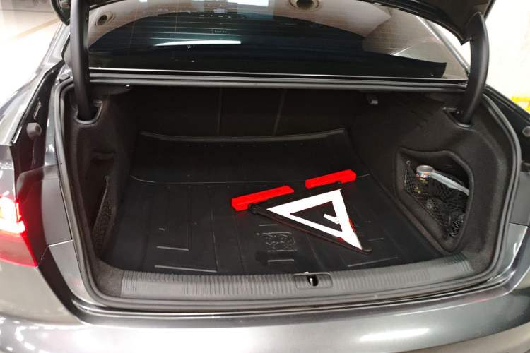 Used Audi A4L 2023 40 TFSI Luxury Dynamic Model