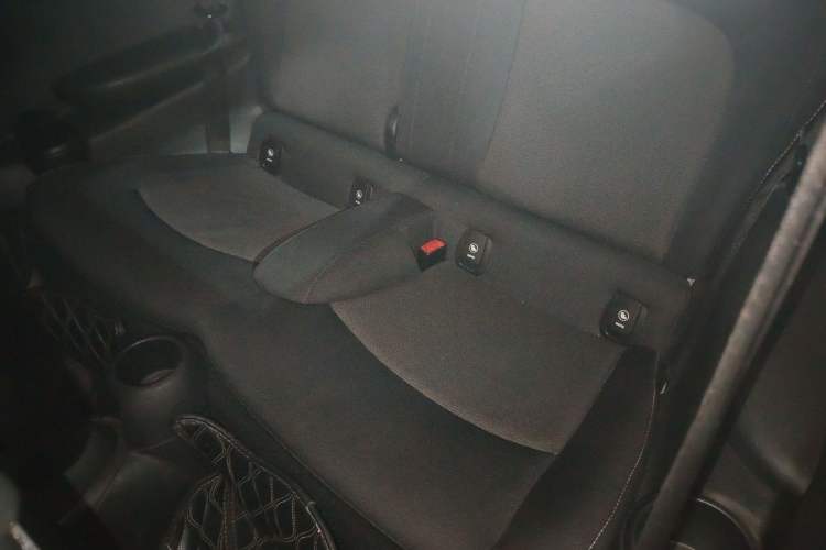 Used  MINI 2016 1.2T ONE Pioneer Edition
