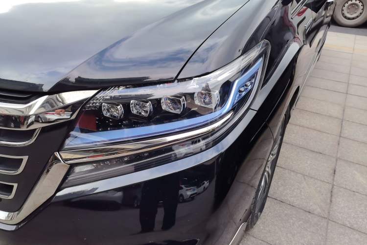 Used Honda Elysion 2019 2.0L Hybrid Luxury Edition