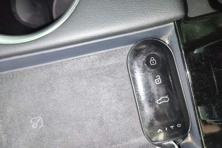 Used Hima AITO M5 2022 Range-Extended Rear-Drive Standard Version
