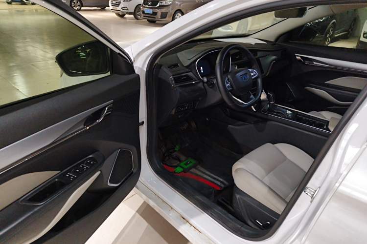 Used Geely Auto Binray 2018 14T CVT Binyi Edition