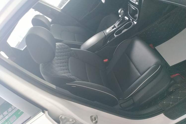 Used Hyundai Tucson 2019 280TGDi Dual-Clutch Two-Wheel Drive Fashion Edition China VI Standard