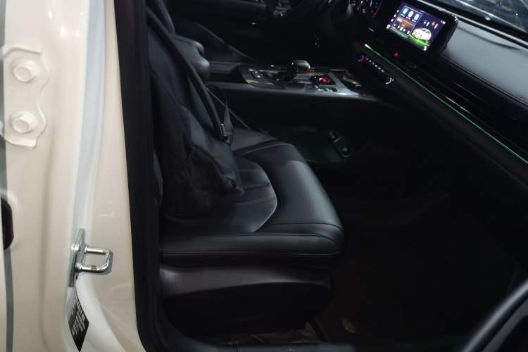 Used GAC Trumpchi EMPOW 2023 270T DCT J15 Version