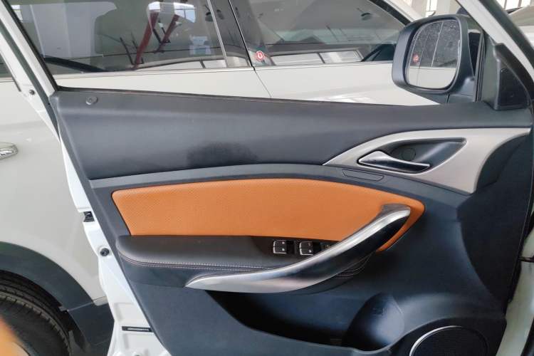 Used BYD Song 2016 2.0TID Automatic Prestige Edition
