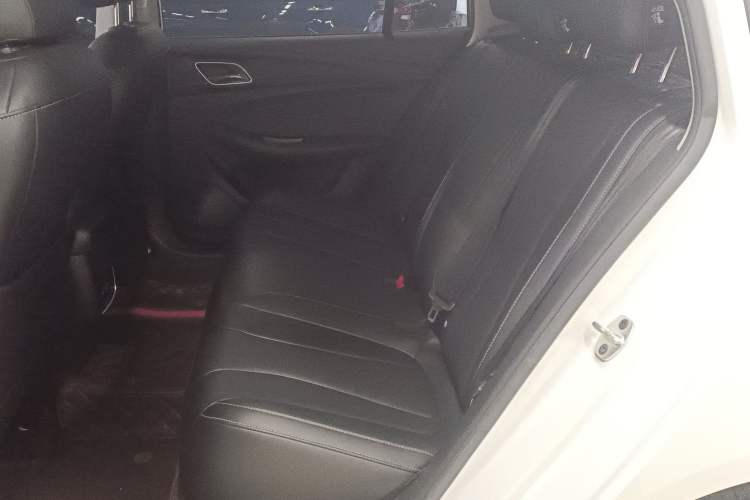 Used Roewe i5 2019 1.5L Automatic 4G Connected Langhao Edition
