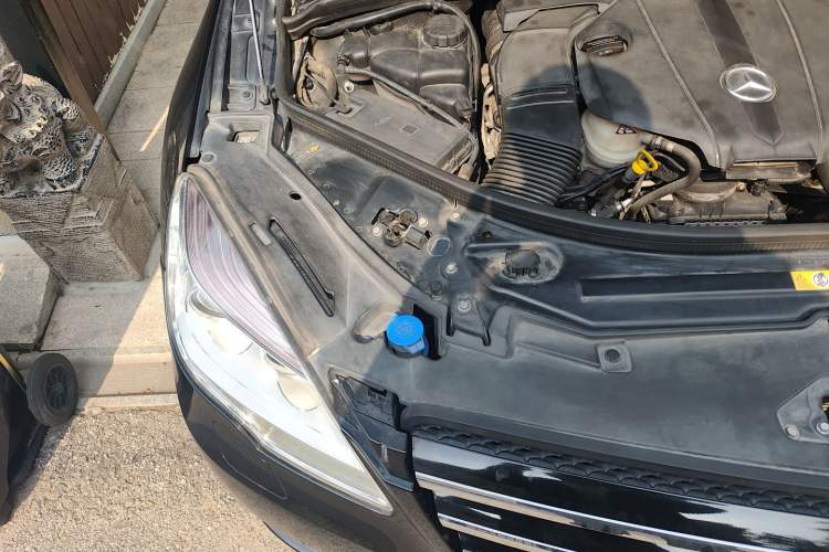 Used Mercedes-Benz R-Class 2014 R 400 4MATIC Business Model
