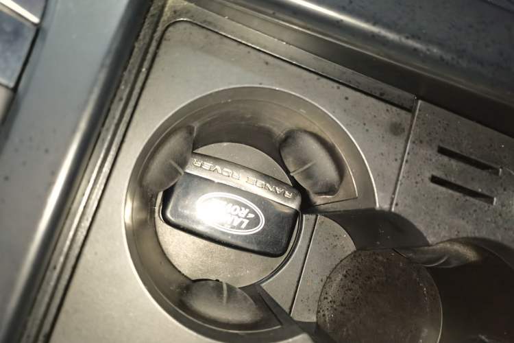 Used Land Rover Discovery Sport 2018 240 PS SE Version
