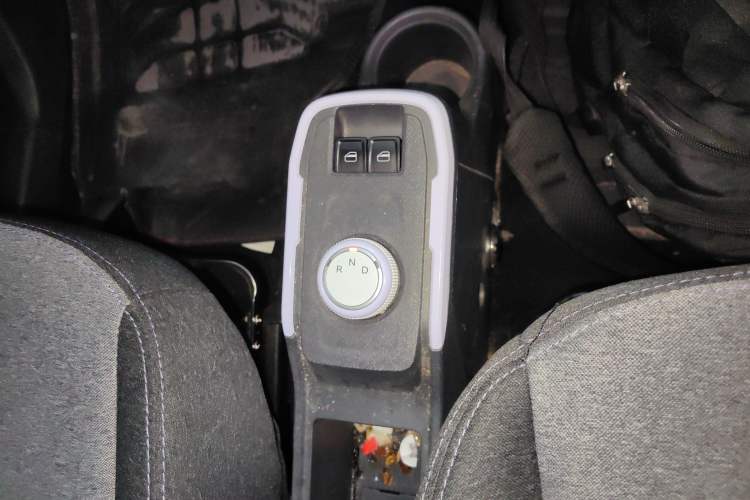 Used Chery QQ Ice Cream 2022 170km Sundae Phosphate Lithium-Ion