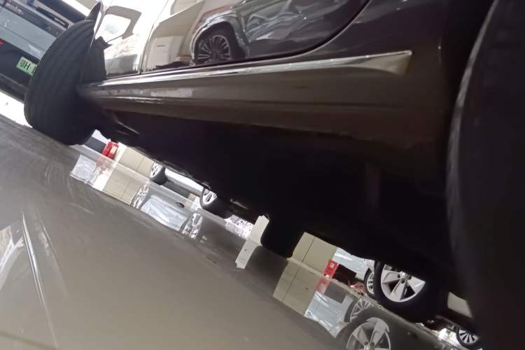 Used Buick GL8 2023 Facelifted Land Cruiser Executive Luxury Version
