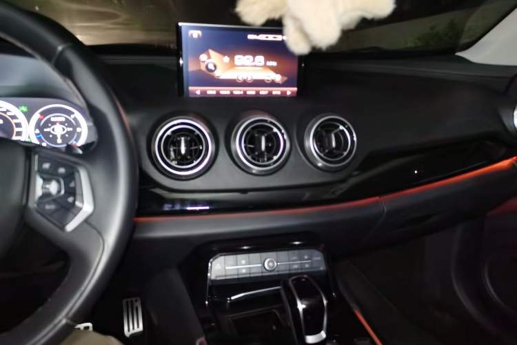 Used Wey VV7 2017 2.0T Flagship Model
