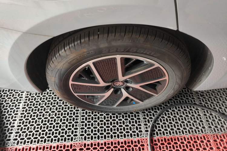 Used BYD Qin L 2024 DM-i 120KM Leading Model
