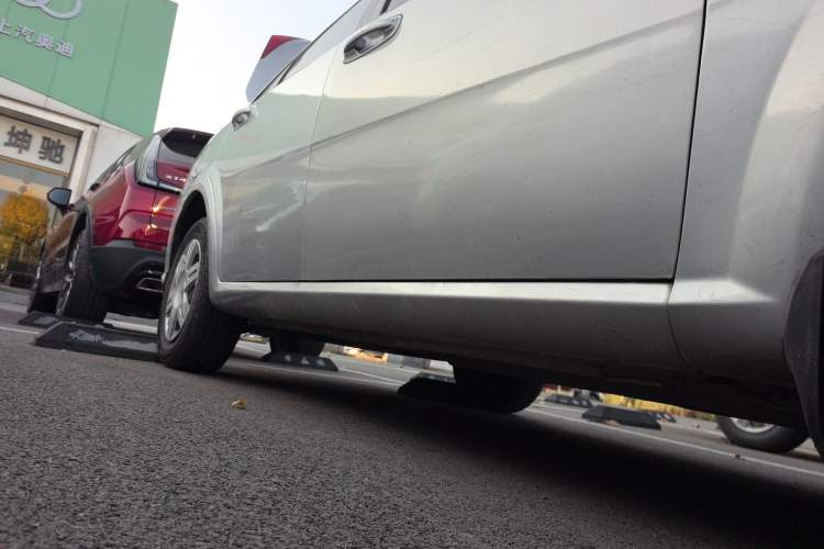 Used Buick Excelle 2013 1.5L Automatic Classic Model
