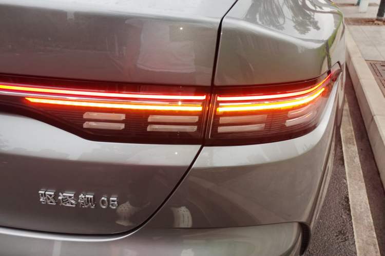 Used BYD Destroyer 05 2024 HONOR Edition DM-i 55KM Luxury Model
