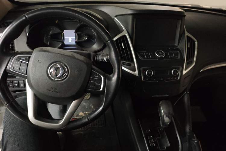 Used Dongfeng Aeolus AX7 2015 2.0L Automatic Zhiyi Trim