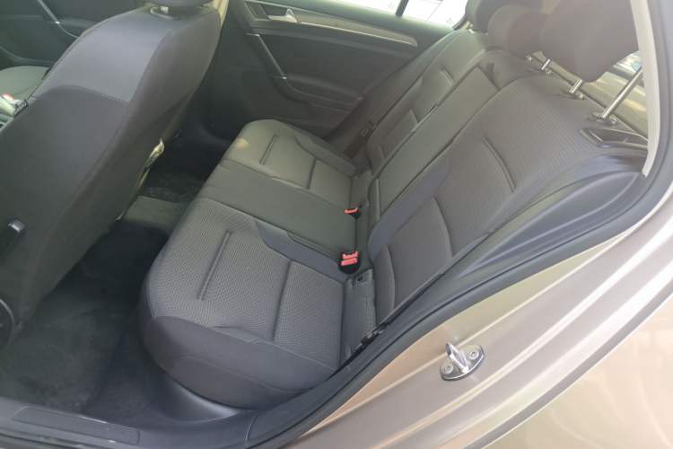 Used Volkswagen Golf 2016 1.6L Automatic Comfort Model
