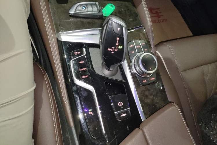 Used BMW 5 Series 2022 Restyled 525Li M Sport Package
