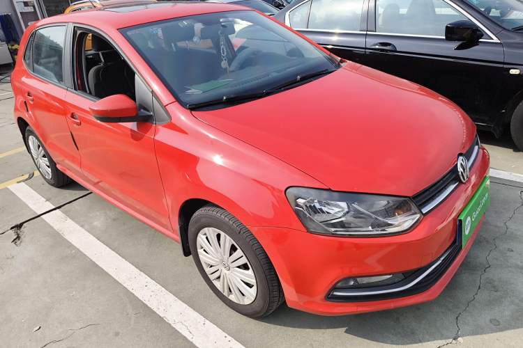 Used Volkswagen Polo 2016 1.6L Automatic Comfort Model
