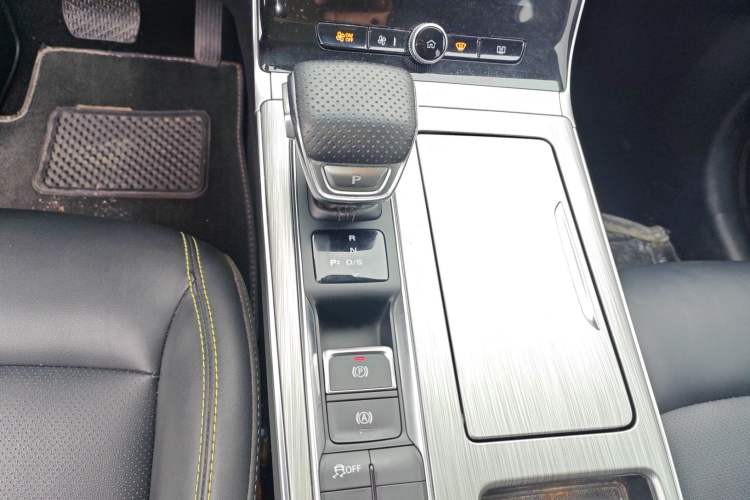 Used Roewe RX5 2020 PLUS 300TGI Automatic Ali National Style Luxury Edition
