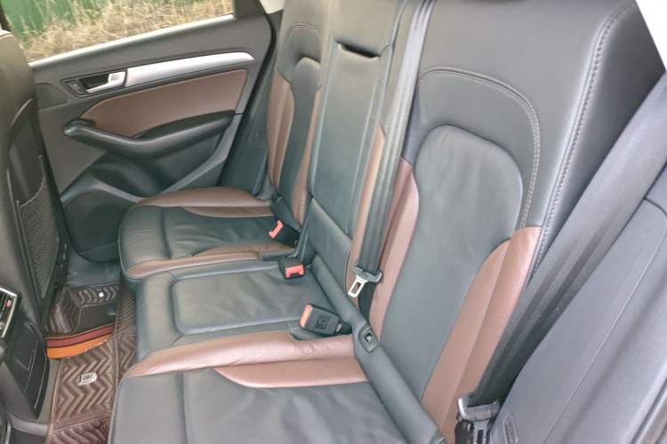 Used Audi Q5 2018 Collector's Edition 40 TFSI Technology Model
