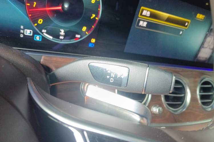 Used Mercedes-Benz E-Class 2023 Updated E 300 L Fashion Edition
