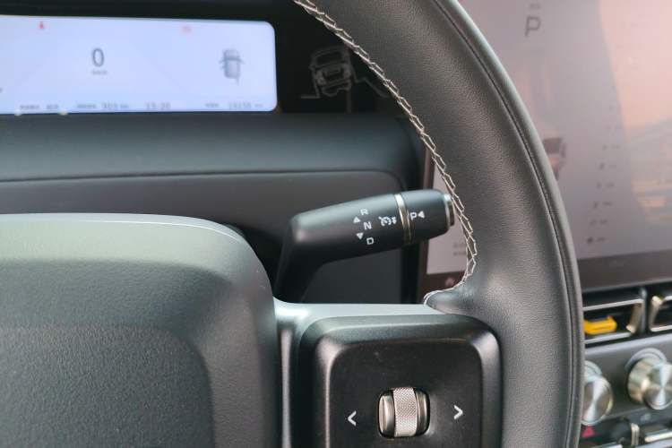 Used  V23 2025 501 Four-Wheel Drive Intelligent Driving Version