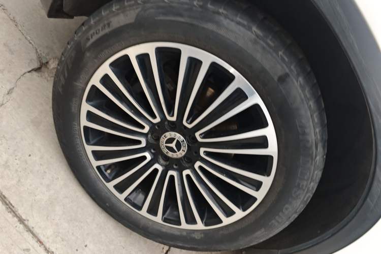 Used Mercedes-Benz GLC 2019 GLC 260 L 4MATIC Dynamic Model