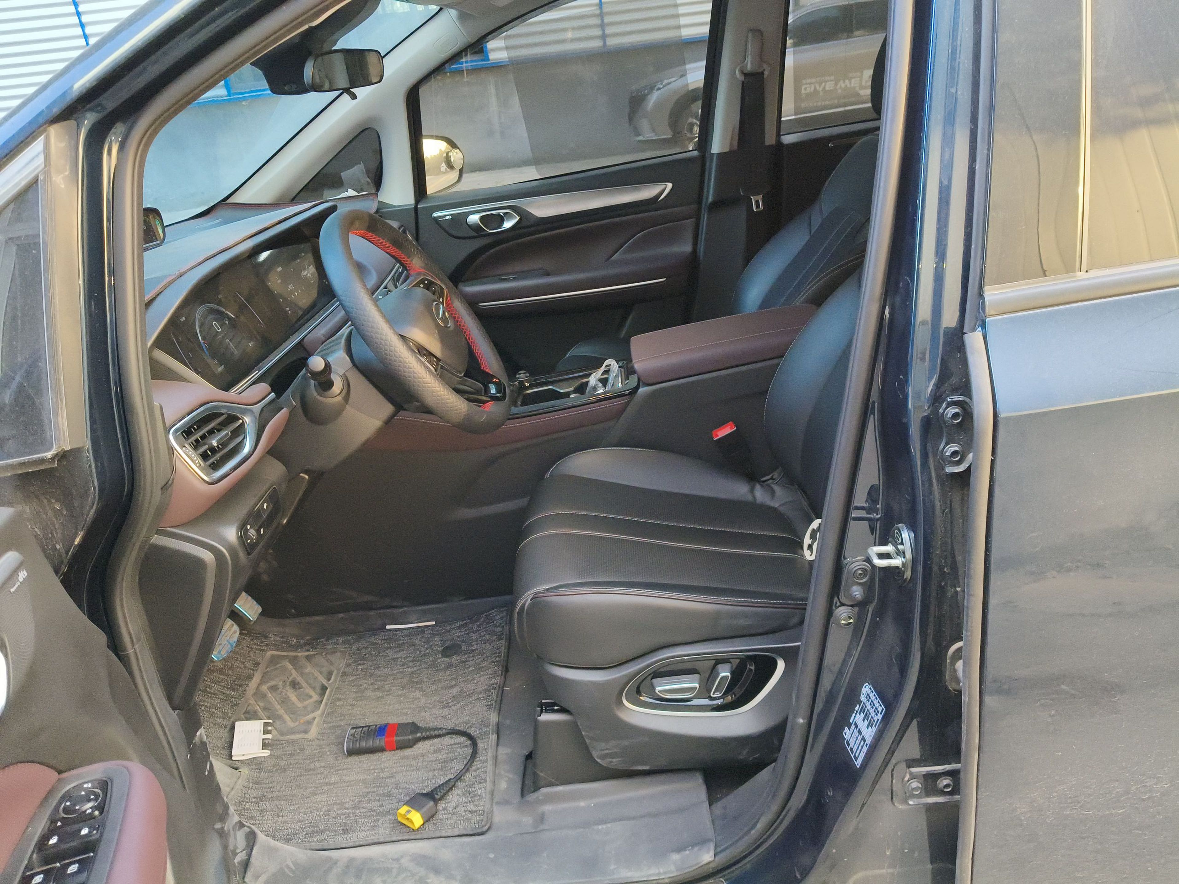 Переднее сиденье в автомобиле