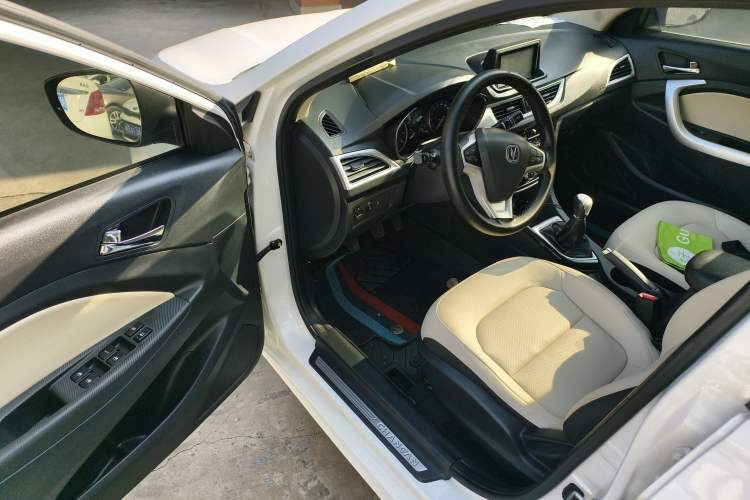 Used Changan Alsvin V7 2016 1.6L Manual Enjoyment Model China V Standard
