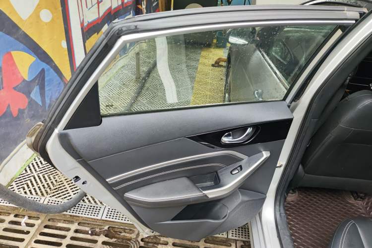 Used Venucia D60 2021 PLUS 1.6L XL CVT Yue Ling Edition
