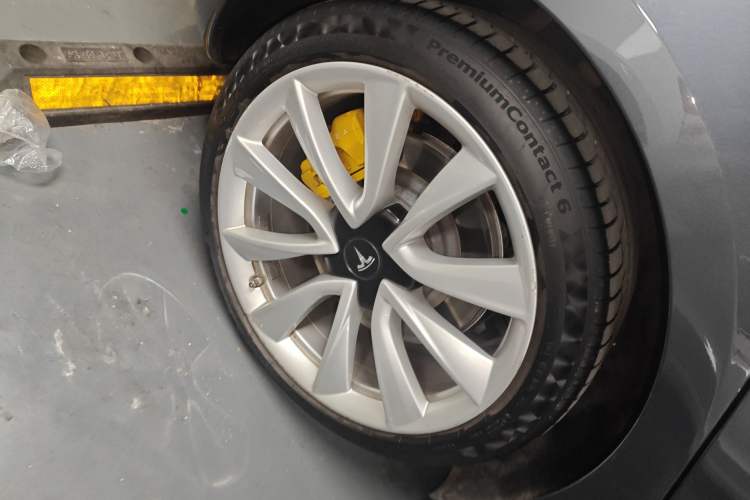 Used Tesla Model 3 2019 Standard Range Rear-Drive Upgraded Version
