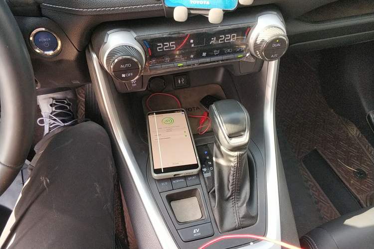 Used Toyota Wildlander 2022 Dual-Engine 2.5L E-CVT Two-Wheel Drive Luxury PLUS Edition